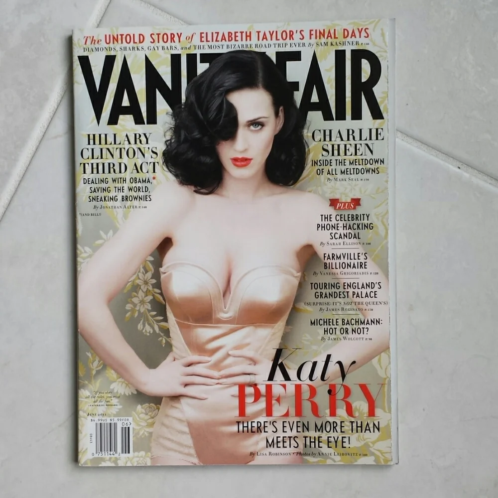 Katy Perry with Elizabeth Taylor Commemorative